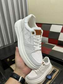 Picture of Louis Vuitton Shoes _SKULVsz38-44hnh024215010